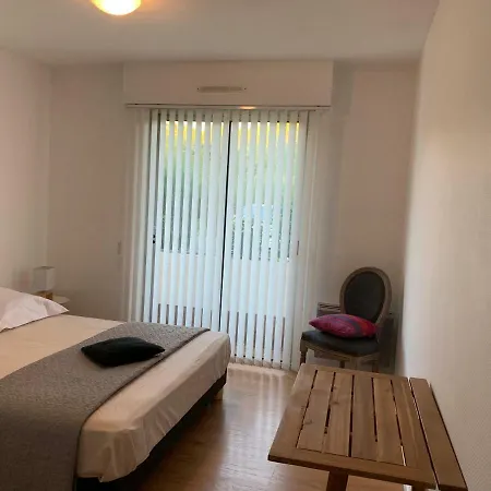 Bel Appartjardin 100m2 6pers 2sd 2wc Parking Gratuit Proche Parc Cine Circa Bus Cces